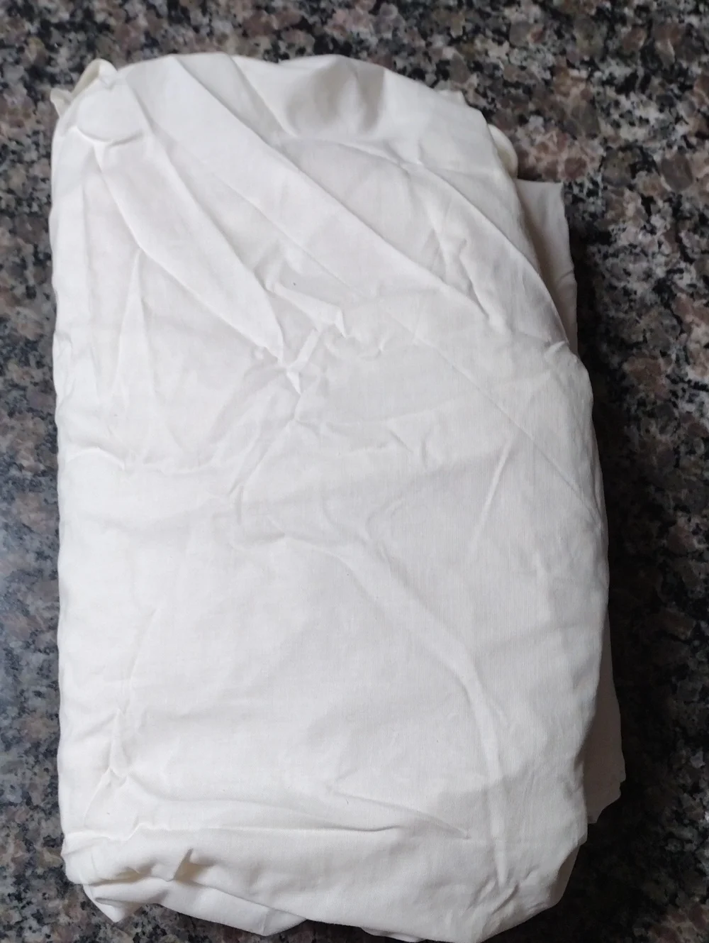 Nautica Classic Cream Queen Ruffled Bed Skirt New in package
